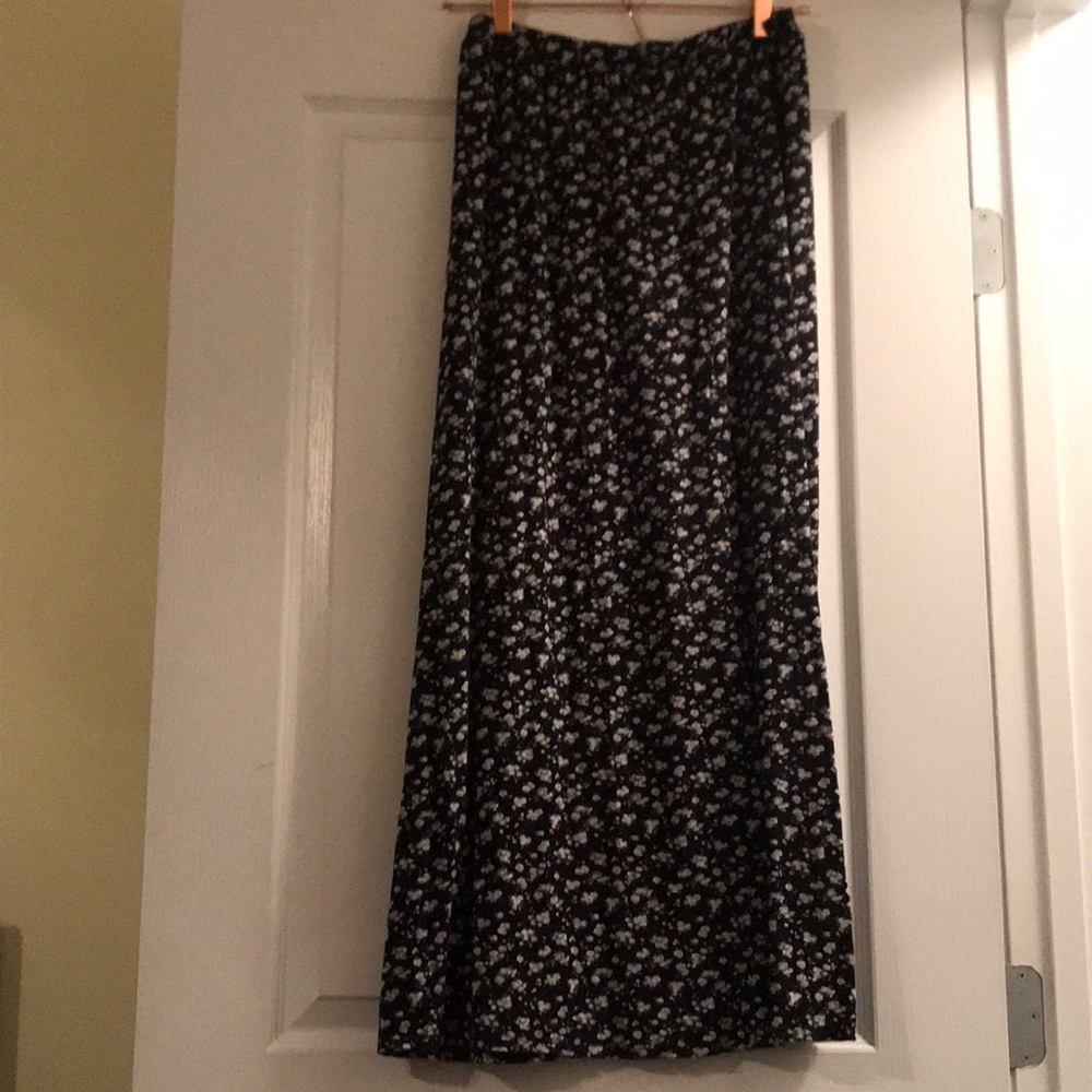L.A. Hearts monochromatic Floral Maxi Skirt